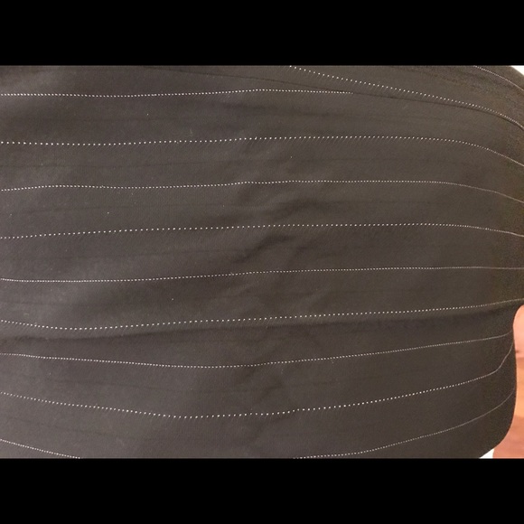 Ann Taylor Black pinstripe slacks size 4p - Picture 6 of 7